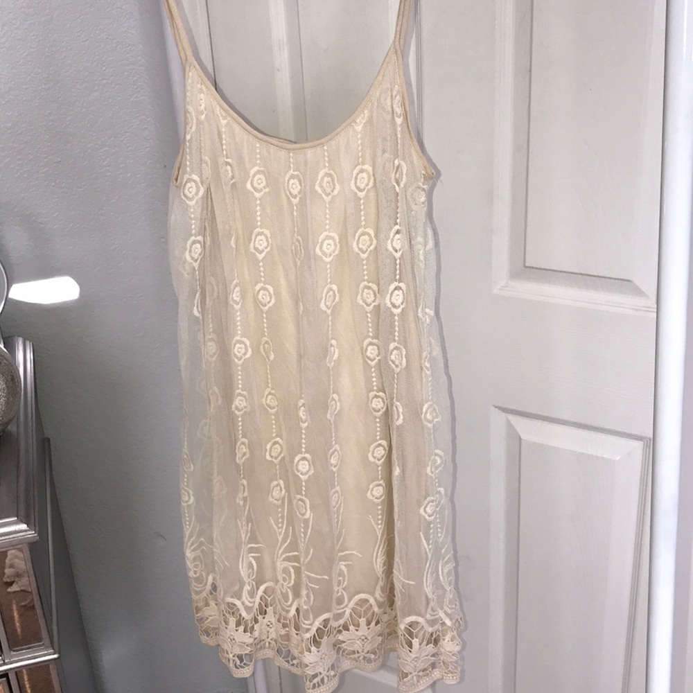 White lace dress